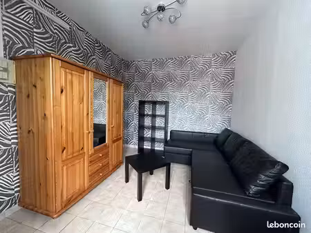 appartement  studio t1 21m2 meublé  à 400m du métro fives