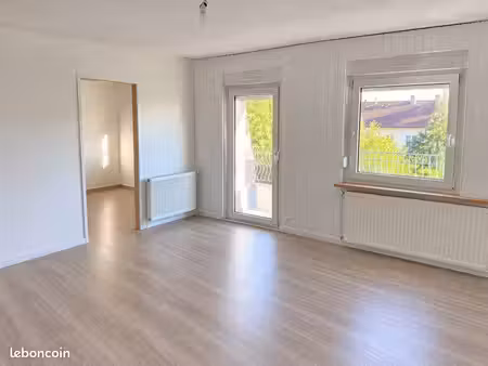 à louer bel appartement f4