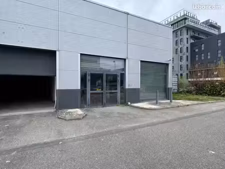 local commercial 300 m²