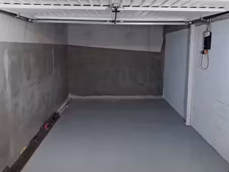 garage box parking 15 m2 mezzanine