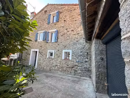 maison de village avec garage à vendre