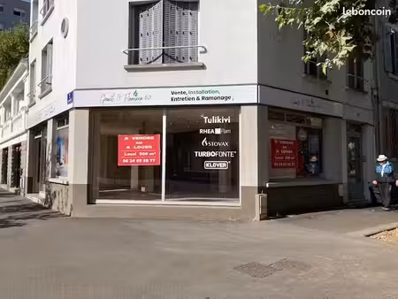 location local commercial