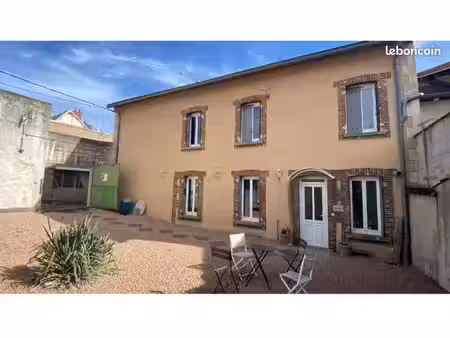 local commercial