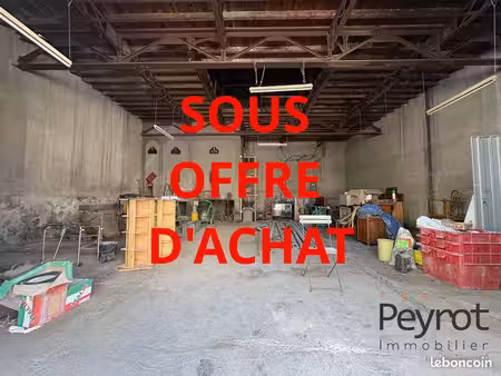 grange 2 pièces 130 m²