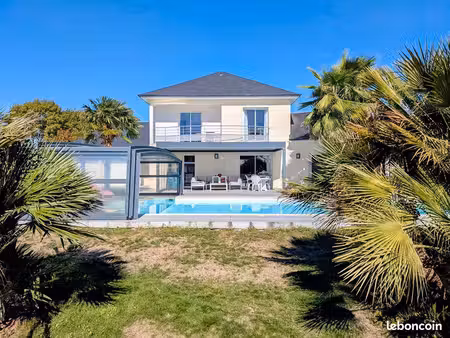 maison 6 pièces 145 m²