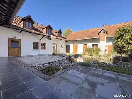 propriété 10 pièces 255 m²