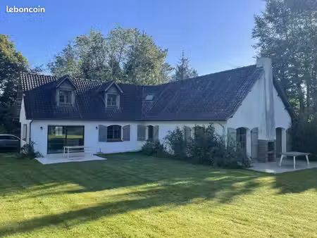 propriété 8 pièces 283 m²