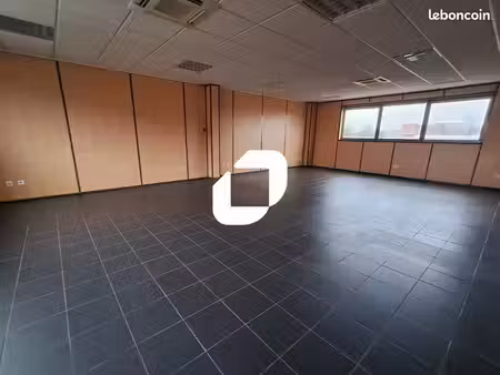 bureaux 128 m²