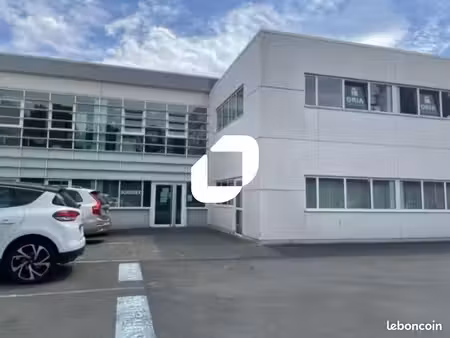 bureaux 162 m²