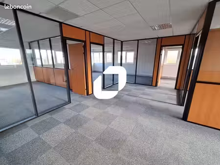 bureaux 172 m²