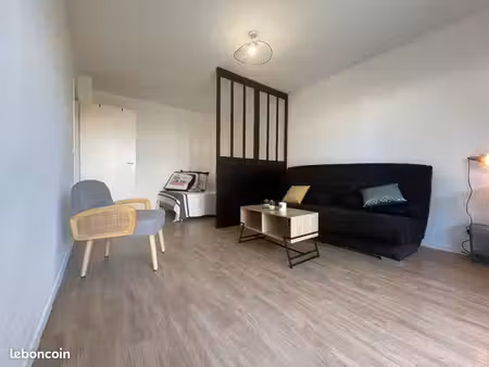 t1 bis meublé 33m² terrasse parking - université