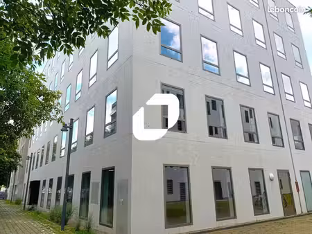 bureaux 1 574 m²
