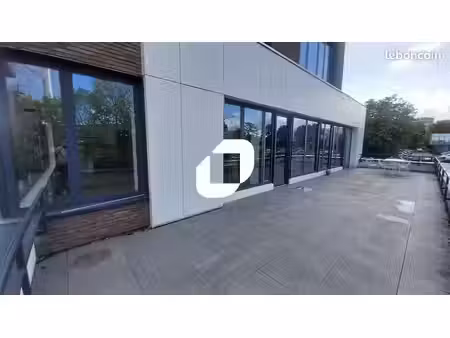 bureaux 500 m²