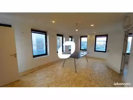 bureau 190 m²