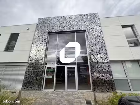 bureaux 351 m²