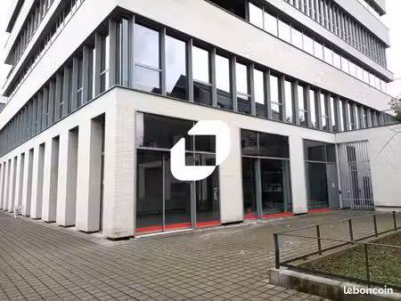 local commercial 155 m²