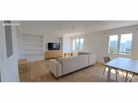 appartement meublé de standing – face au port – centre-ville – 4e étage avec ascenseur