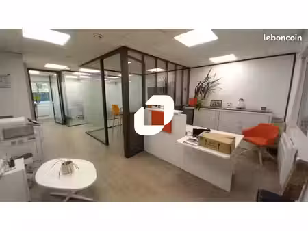 bureau 290 m²