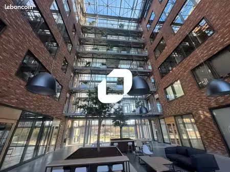 bureaux 2 147 m²