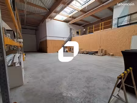 local d'activité 450 m²