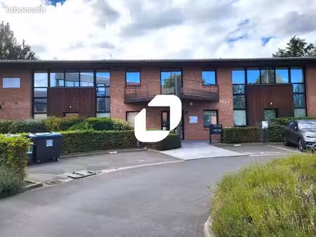 bureau 400 m²