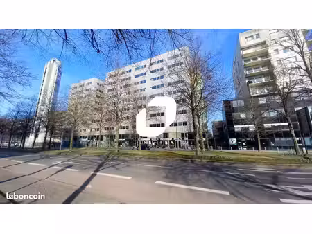 bureaux 3 209 m²