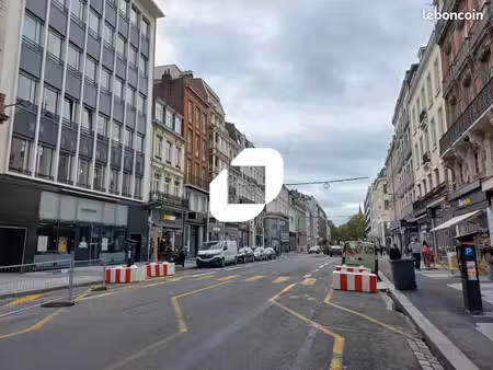 local commercial 200 m²