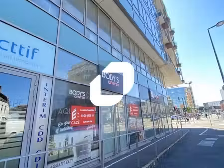 local commercial 94 m²