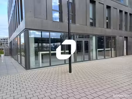 local commercial 406 m²