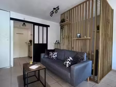 studio 1 pièce 26 m²