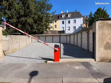 lot garage à vendre
