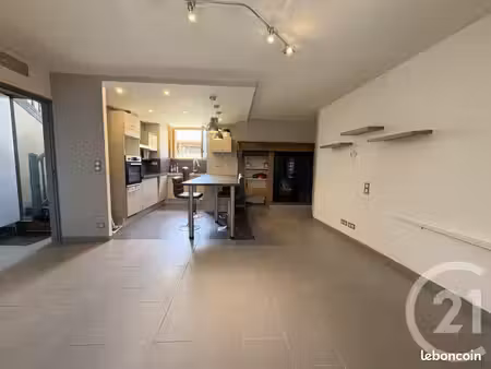 appartement 3 pièces 68 m²