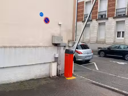 lot garage à vendre