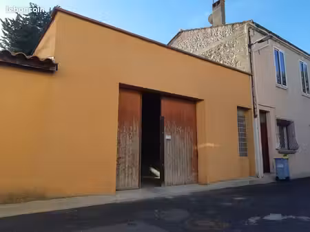 loue local 90m²  centre canohes