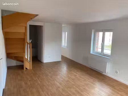 appartement t3 en duplex de 44 5 m² situé à sainghin-en-melantois (59262)