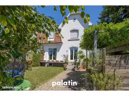 maison 6 pièces 151 m²
