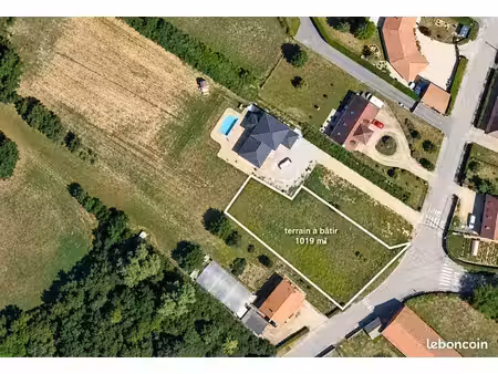 terrain à bâtir 1 019 m² – écoles  parc et mairie à proximité