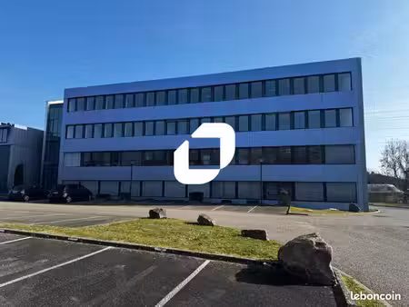 bureau 848 m²