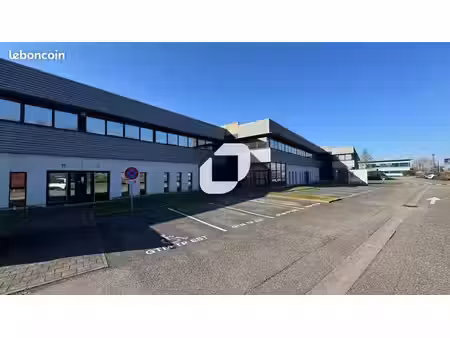 bureaux 1 372 m²