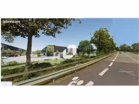 local d'activité 6 573 m²