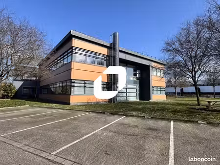 bureaux 163 m²