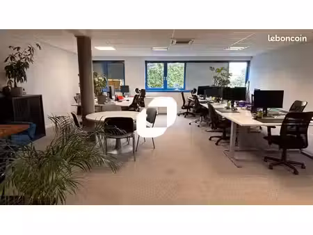 bureaux 86 m²