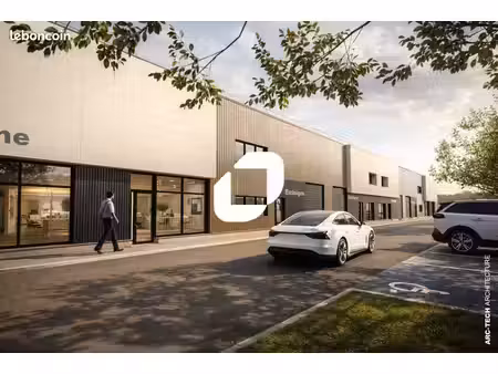 local d'activité 2 592 m²
