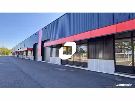local d'activité 253 m²