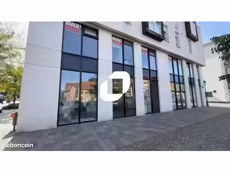 local commercial 190 m²