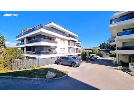 parking/box 1 pièce 21 m²