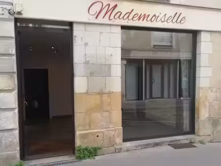 local commercial 32 m2 la flèche
