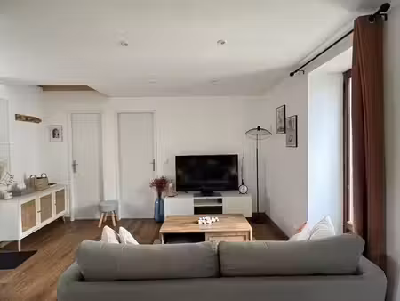 location d'1 appartement 1 chambre dans maison de village