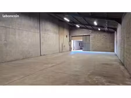 local commercial 194 m²