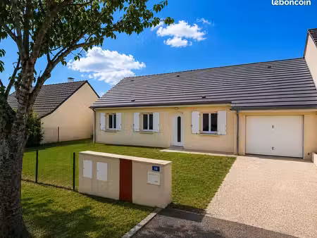 maison de plain-pied 88 m² – 3 chambres – sablé-sur-sarthe